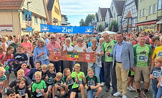 Zum 750-jährigen Jubiläum zieht es unzählige Besucher für Sport, Musik, Shoppen und den guten Zweck in die Steinheimer Innenstadt. - Madita Schellenberg