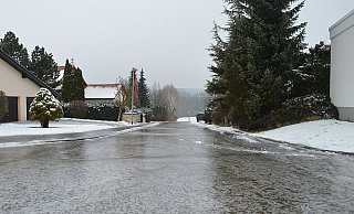 Die Straßen waren spiegelglatt. - (Symbolfoto): Pixabay