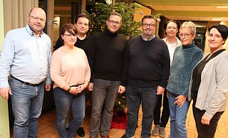 Aufbruchstimmung herrscht beim jetzt erweiterten Vorstand des neuen Fördervereins Lipperreihe. Von links: Michael Grimmig, Melanie Hasselberg, Dennis Thon, Jens Dressler, Sven Jansen, Kornelia Saga, Claudia Hädrich und Anja Rose. - Knut Dinter