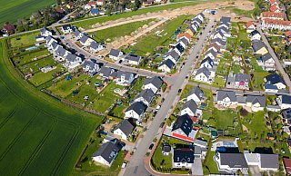 Vielen Hausbesitzern droht bei der Grundsteuer eine böse Überraschung. (Archivbild) - Jan Woitas/dpa/dpa-tmn