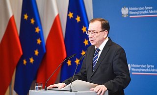 Polens Innenminister Mariusz Kaminski berichtet von der Zerschlagung eines mutmaßlichen russichen Spionagerings. - Piotr Nowak/PAP/dpa
