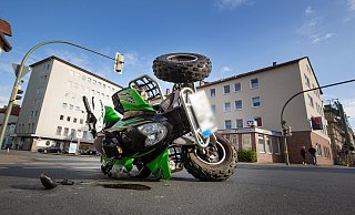 Das umgekippte Quad auf der Oststraße. - Oliver Krato