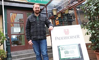 Patrick Luther setzt als Betreiber des Ausspann auf die 2G-Regelung. - Holger Kosbab
