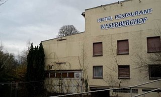 Das Hotel „Weserberghof" in Höxter gilt als marode. Der Gutachter empfiehlt den Abriss. - Michaela Bast