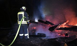 Beim Großbrand im Teutoburger Wald waren am 25. April viele Einsatzkräfte mit dem Löschen beschäftigt.  - Andreas Eickhoff