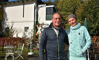 Die bisherigen Betreiber Michael Süßmilch und Agnieszka Weisser wollen die Verantwortung für das Stellwerk Café in neue Hände legen. - Neue Westfälische