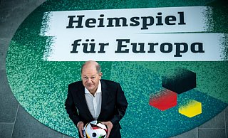 Freut sich auf den Start der Europameisterschaft: Bundeskanzler Olaf Scholz (SPD). - Michael Kappeler/dpa