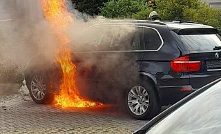 Die Insassen konnten sich rechtzeitig ins Freie retten. - Marion Flottmann-Klabunde