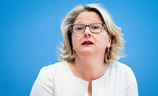 Umweltministerin Schulze: "Klimaschutz sozial ausgestalten". - picture alliance