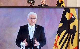 Bundespräsident Frank-Walter Steinmeier betonte in seiner in diesem Punkt ungewöhnlich scharf formulierten Rede, es gehe um sehr viel mehr als nur individuelles Fehlverhalten. - Foto: Wolfgang Kumm/dpa