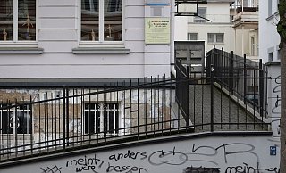 Bei der Staatsanwaltschaft Bielefeld wird derzeit ein Ermittlungsverfahren gegen einen 60-jährigen Physiotherapeuten und Heilpraktiker aus Bad Oeynhausen wegen des Verdachts des Besitzes von Kinderpornografie und des sexuellen Missbrauchs von Kindern geführt. - Thorsten Gödecker