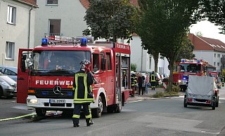 40 Feuerwehrleute sind am Donnerstagnachmittag in Salzkotten im Einsatz. - Ralph Meyer