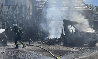 Mehrere Wohnmobile waren an der Beckhausstraße Opfer der Flammen geworden. - Paul Brinkmann