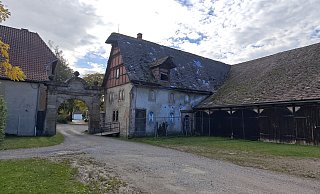 In dem ehemaligen Kutschpferdestall auf dem Schloss-Gelände in Beverungen sollen Appartements für Radtouristen entstehen. - Svenja Ludwig