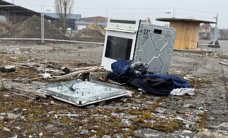 Auch Elektromüll wird auf dem Gelände des alten Containerbahnhofs in Bielefeld entsorgt. - Paul Brinkmann