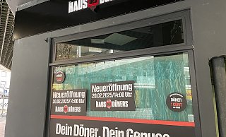 Den Döner gibt es zur Eröffnung im Paderborner Imbiss "Haus des Döners" für nur einen Cent. - Holger Kosbab