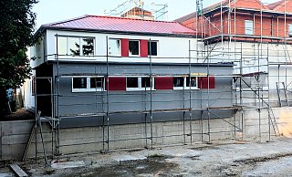 Der Umbau des Feuerwehrgerätehauses in Peckelsheim ist im hinteren Bereich schon weitgehend abgeschlossen. - Burkhard Battran