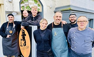 Das Team des Berretto (v.l.): Serkan Besiroglu, Marvin Bussian (Betriebsleiter Sam´s), Carl Bövinsloh (Azubi), Lisbeth Schmidt (Service), Tolga Övündür (Bar), Khaldoon Alsalman (2. Koch) und Lucio Sepe (Chefkoch). - Stefan Becker