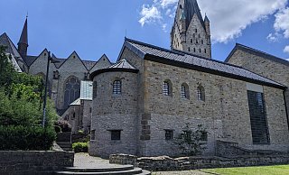 Die Kaiserpfalz steht unterhalb des Doms in Paderborn - Markus Freckmann Die Kaiserpfalz steht unterhalb des Doms in Paderborn - Markus Freckmann