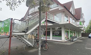 Erst vor gut einem Jahr hat der Dūnya-Markt an der Brockhäger Straße/Ecke Happenort im Kreis Gütersloh seinen Betrieb aufgenommen. - Burkhard Hoeltzenbein