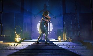 Die kleine Sophie ist gefangen in einer riesigen und unheimlichen Villa. Das Haushälter-Paar hat ihr das Augenlicht genommen – sehen kann Sophie nur noch mit den Augen ihres Teddybären. Das ist eigenwillig, funktioniert in diesem Spiel aber grandios! - The Gang