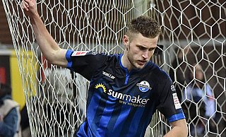 Dennis Srbeny jubelt über seinen 1:3-Treffer. Foto: Hiegemann - Wilfried Hiegemann