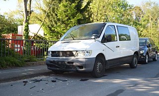 Der Wagen wurde rundum beschädigt. - Kreispolizeibehörde Herford
