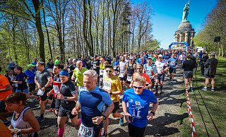 Am 27. April 2025 fällt der Startschuss zum 53. Hermannslauf. Ob bis dahin die Differenzen beim ausrichtenden Verein TSVE Bielefeld ausgeräumt sind, ist derzeit offen. - Sarah Jonek