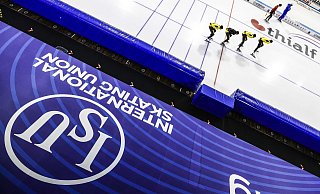 Die Internationale Eislaufunion Isu lässt russische und belarussische Athletinnen und Athleten für bestimmte Wettkämpfe wieder zu. - Vincent Jannink/ANP/dpa