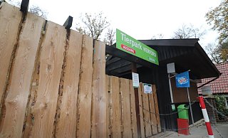 Der in die Jahre gekommene Eingangsbereich des Tierparks wird komplett neu gebaut und dadurch barrierefrei. - Tierpark Herford