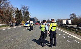 Polizei und Rettungskräfte sind in den Bielefelder Osten ausgerückt. - Jürgen Mahncke