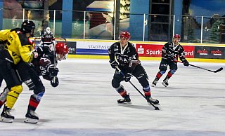 Erfolgreichster Scorer: Auf Tore von Ralf Rinke hoffen die Herforder Ice Dragons auch im Heimspiel gegen die Saale Bulls Halle. Foto: Yvonne Gottschlich - Yvonne Gottschlich