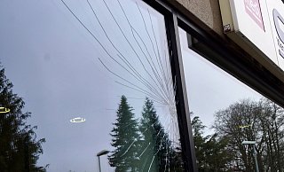 Die Schäden am Gebäude am Nordring sind deutlich erkennbar. - Niklas Krämer