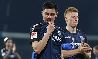 Raphael Obermair (v.l.) und Laurin Curda mussten sich mit ihrem SC Paderborn der Eintracht aus Braunschweig geschlagen geben. - IMAGO/Jan Huebner