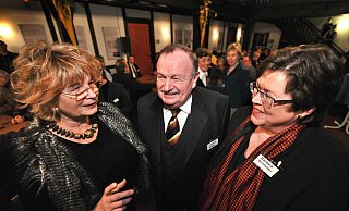 Gratulieren konnten sie sich über Jahrzehnte immer wieder gegenseitig - Hannelore Pfaff, Dietrich Kögler und Barbara Schneider (hier vor 10Jahren). - Andreas Frücht