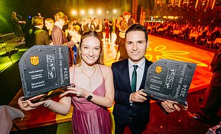 Saskia Beinhard vom Paderborner Squash Club und István Péni vom SSV St. Hubertus Elsen sind Paderborns Sportler des Jahres 2024. - Besim Mazhiqi