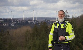 Torsten Dören hat von der Aabachtalsperre einen guten Blick auf den Bezirk rund um Bad Wünnenberg, für den er als Bezirksdienstbeamte verantwortlich ist. - Felix Schwien