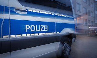 Auch in Gütersloh gab es Durchsuchungen rund um Betrügereien bei theoretischen Fahprüfungen. Die Ermittlungen dauern an. - Friso Gentsch/dpa