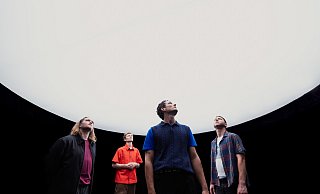 Moritz Bösing, Leon Sennewald, Vincent Waizenegger und Robin Schmid (v.l.) spielen als PROVINZ Ende August ein Konzert im Ravensberger Park. Besucher können sich auf neue Songs und alten Sounds freuen. - Rufus Engelhardt