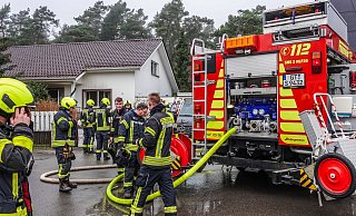 Die Einsatzkräfte waren für rund zwei Stunden in Schloß Holte-Stukenbrock im Einsatz. - Paul Brinkmann