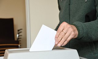 Gütersloh wird Modellkommune für ein besonderes Tool, welches die richtige Entscheidung bei der anstehenden Kommunalwahl erleichtern soll. - Lea Albert/dpa