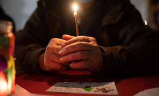 Der Caritasverband des Kreises Gütersloh veranstaltet zum ersten Mal kleine Weihnachtsfeiern für einsame Menschen in Tagespflegeeinrichtungen. - Sebastian Gollnow/dpa