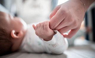 Die beliebtesten Vornamen entsprechen in Löhne erneut nicht dem Bundestrend. Im vergangenen Jahr waren die Eltern in der Werrestadt besonders einfallsreich. - Fabian Strauch/dpa