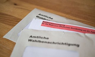 Am 23. Februar 2025 wählen die Wahlberechtigten ihren Direktkandidaten für den Bundestag. - Marijan Murat/dpa