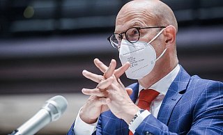 Gerade Personen aus der Altersgruppe, die in Bielefelds Discos und Clubs geht, seien oft nicht geimpft, so Krisenstabsleiter Ingo Nürnberger. - NW-Archiv