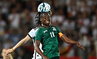 Schrecken für jede Abwehr: Barbra Banda - Daniel Karmann/dpa