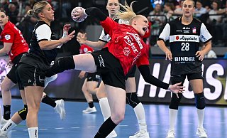 Der Thüringer HC hat zum vierten Mal den Handball-Supercup gewonnen. - Sven Hoppe/dpa