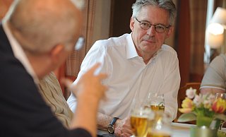 Achim Post stammt aus Rahden und wuchs in Espelkamp auf. Er ist Co-Vorsitzender der NRW-SPD und stellvertretender SPD-Bundesvorsitzender. - Joern Spreen-Ledebur Achim Post stammt aus Rahden und wuchs in Espelkamp auf. Er ist Co-Vorsitzender der NRW-SPD und stellvertretender SPD-Bundesvorsitzender. - Joern Spreen-Ledebur