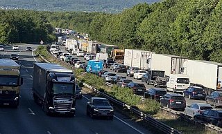 Der Unfall auf der A2 führte zu großen Staus auf der Autobahn und zum Teil auch im Bielefelder Stadtverkehr. - Mike-Dennis Müller