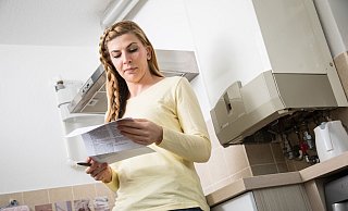 Immer eine gute Idee: Den eigenen Gastarif regelmäßig prüfen und vielleicht zu einem günstigeren Anbieter wechseln. - Christin Klose/dpa-tmn